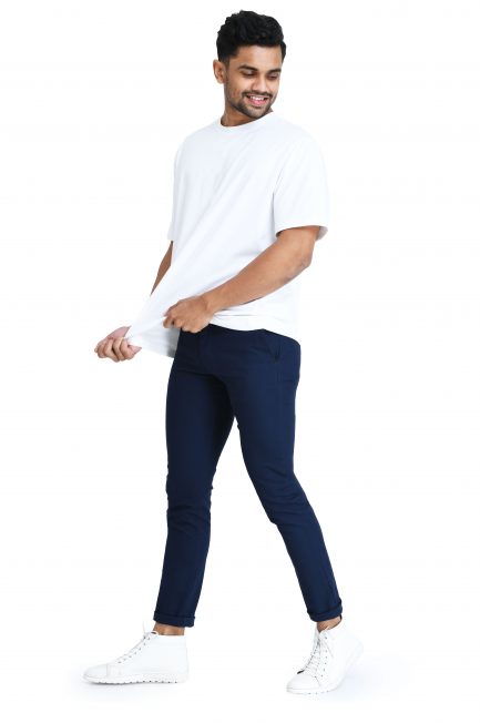 What Color Shirt Goes With Navy Blue Pants?